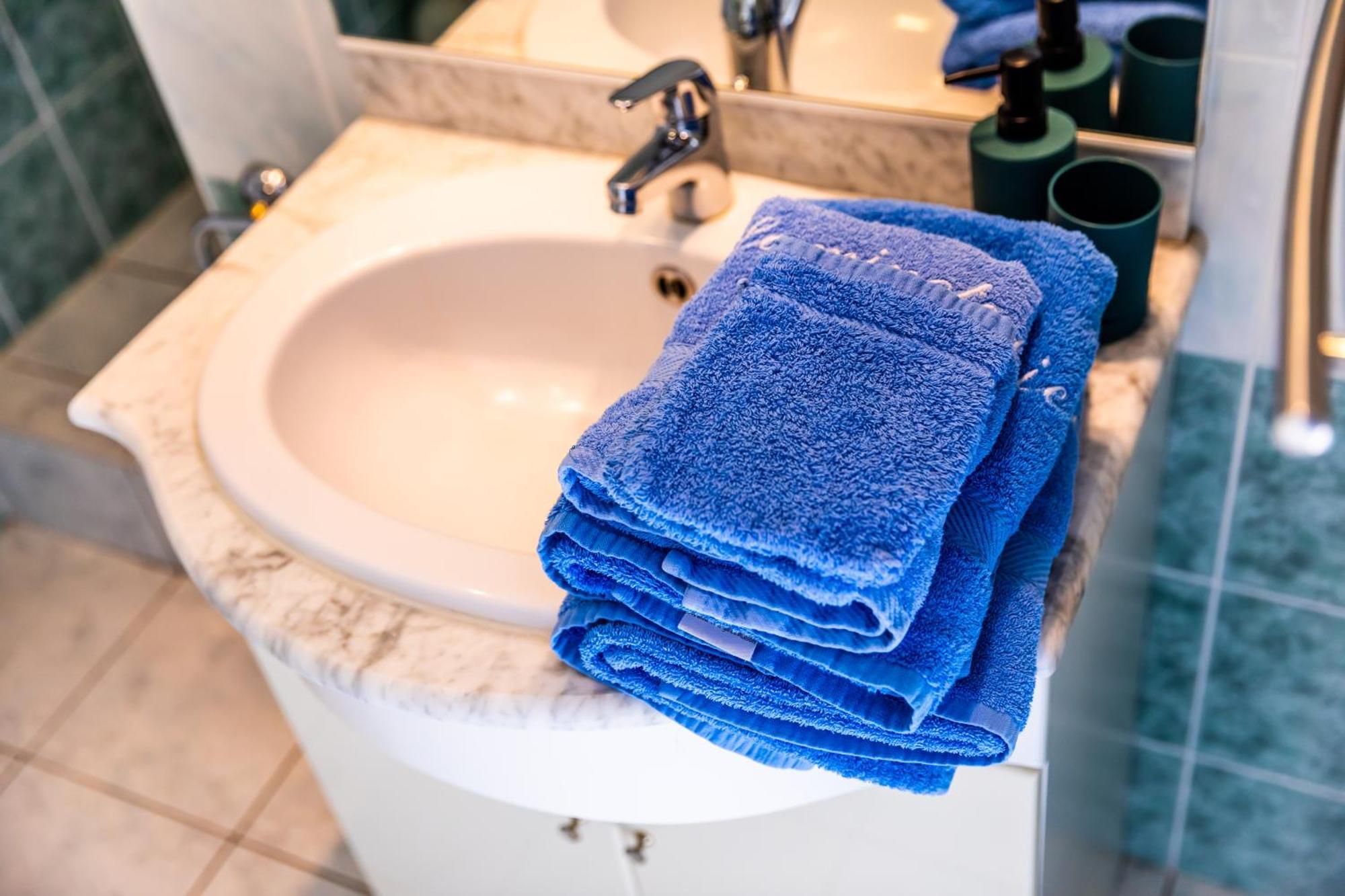 La Minoterie Bed & Breakfast Tessy-sur-Vire Bilik gambar